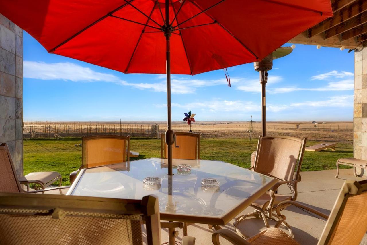 Summit Villa Bnb Watkins Zewnętrze zdjęcie